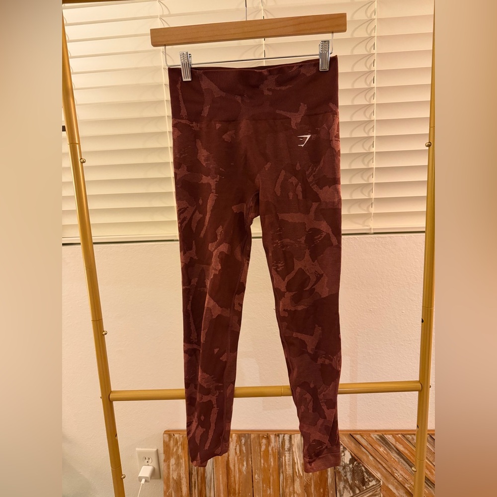 Gymshark Maroon Camo Leggings with Scrunch